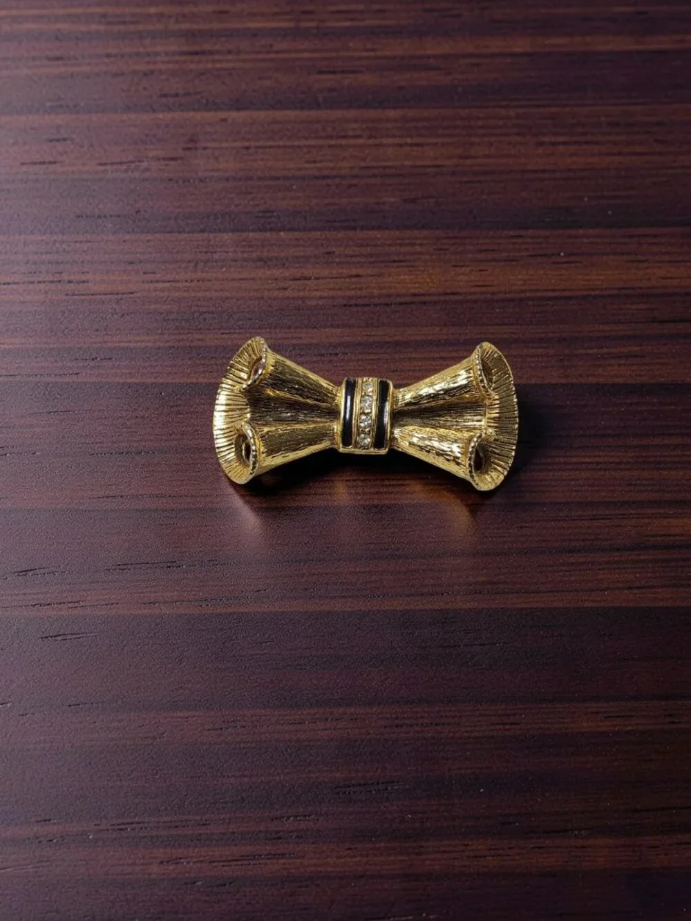 vintage gold tone & chrystals ribbon bow brooch.